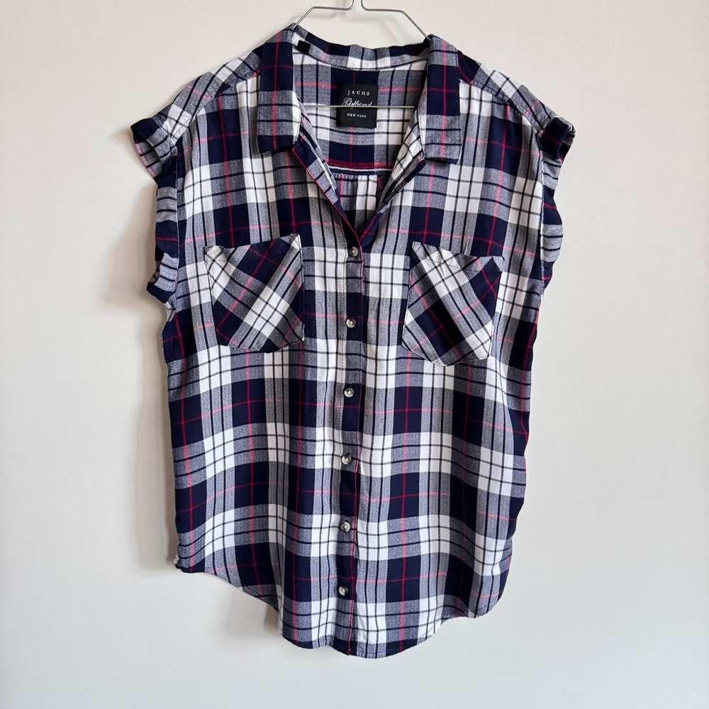 JACHS Girlfriend Black and White Sleeveless Button Down Shirt
